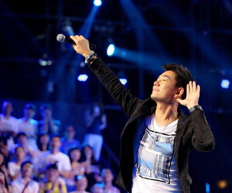 任贤齐被周杰伦打败的吗,任贤齐巅峰时期能抵抗四大天王吗