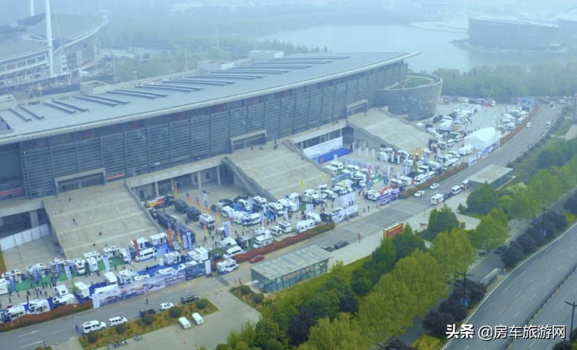 福客特进口福特商旅房车,福客特四驱越野商务单人房车