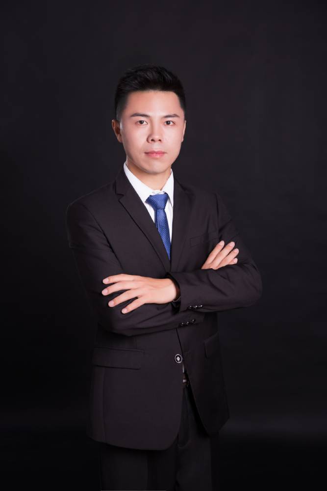 文能著书,武能拆装,钟表鉴定师的十八般武艺 |万表世界&易悦专访