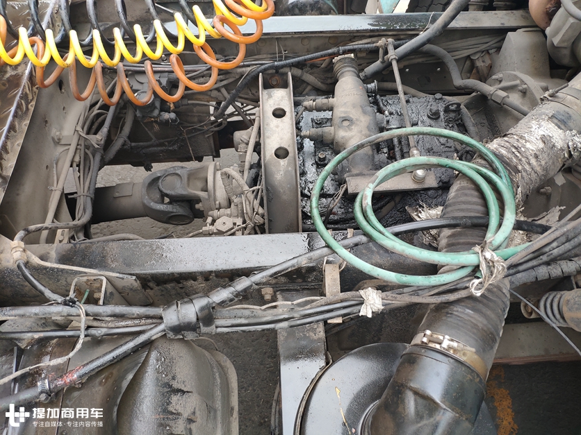 陕汽重卡最经典的一款,最新发布的一款卡车