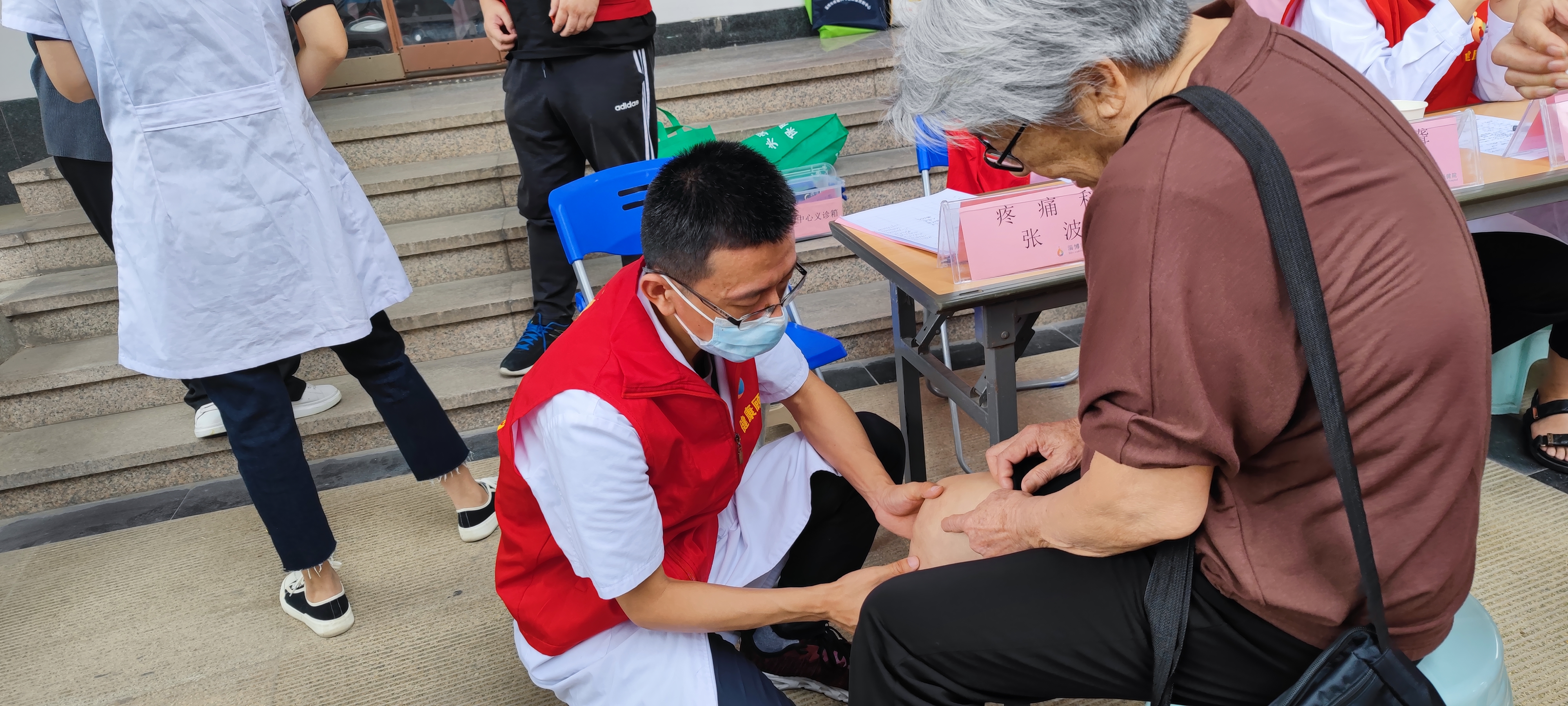 淄博宏仁堂社区卫生服务站,医共体协作惠民生义诊活动暖人心