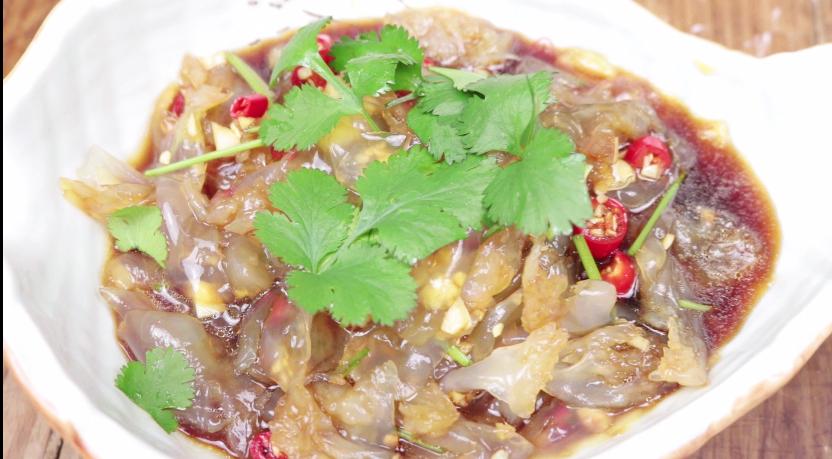 海蜇凉拌脆脆粘粘的是哪个部位,脆脆的海蜇怎么做才好吃