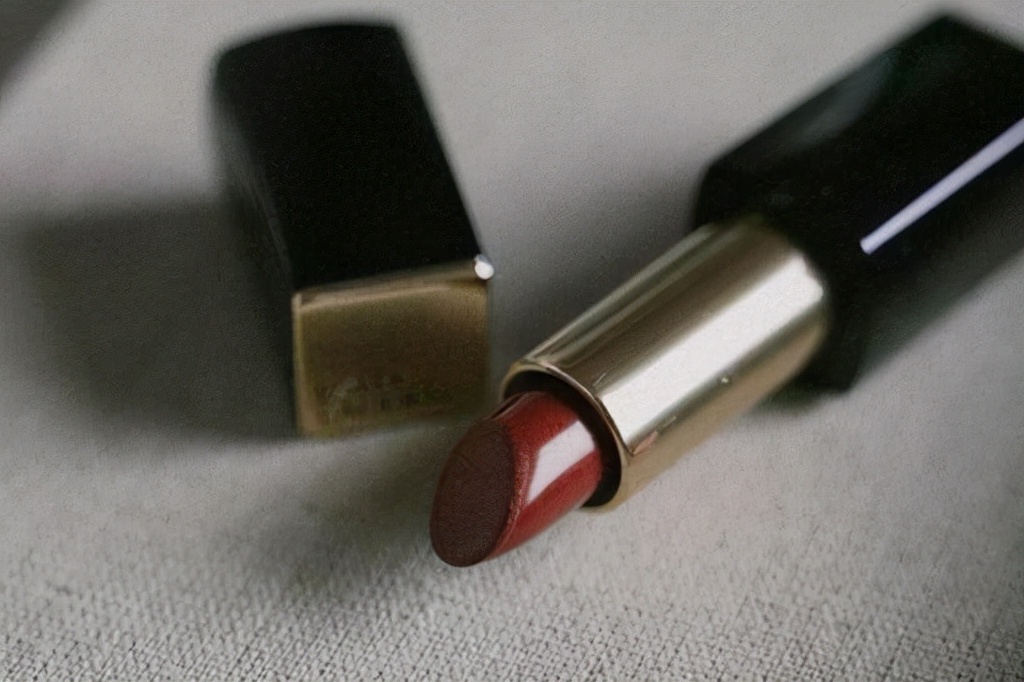 口红推荐黄皮显白显气色,黄黑皮涂什么口红显白平价