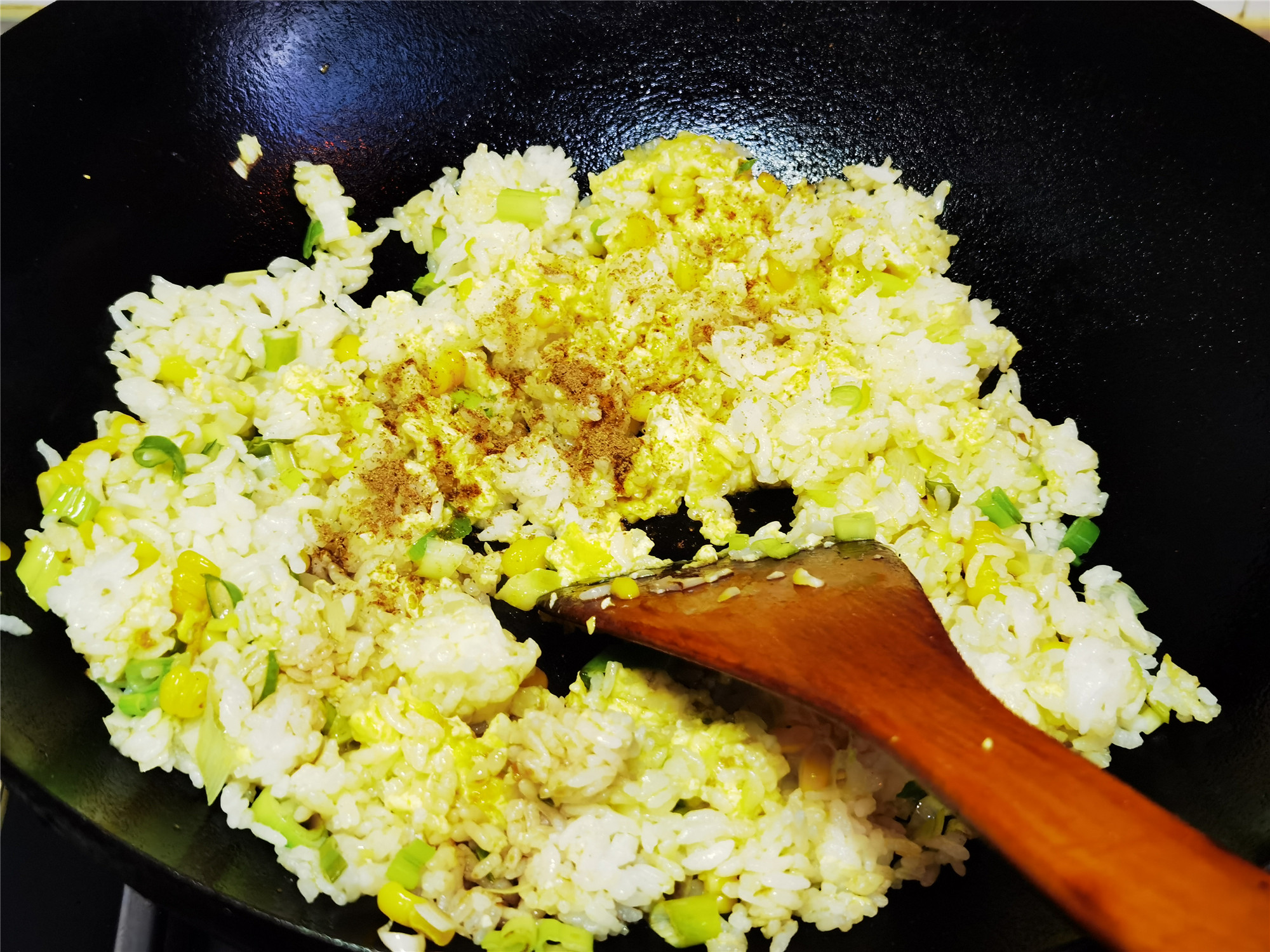 炒米饭最好吃的方法,炒米饭最关键的一步是什么