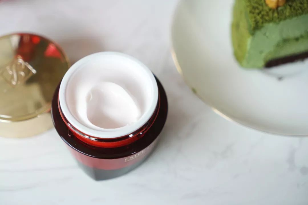 秋冬季哪款面霜好用,秋冬适合干皮补水锁水最好的面霜