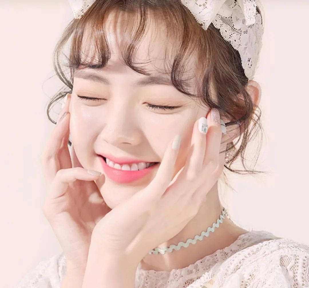 3款不挑脸型的刘海，又美又精致，自己动手就能剪