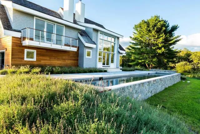 8*8米三层精致雅致别墅设计图,藏于山水间的度假别墅推荐