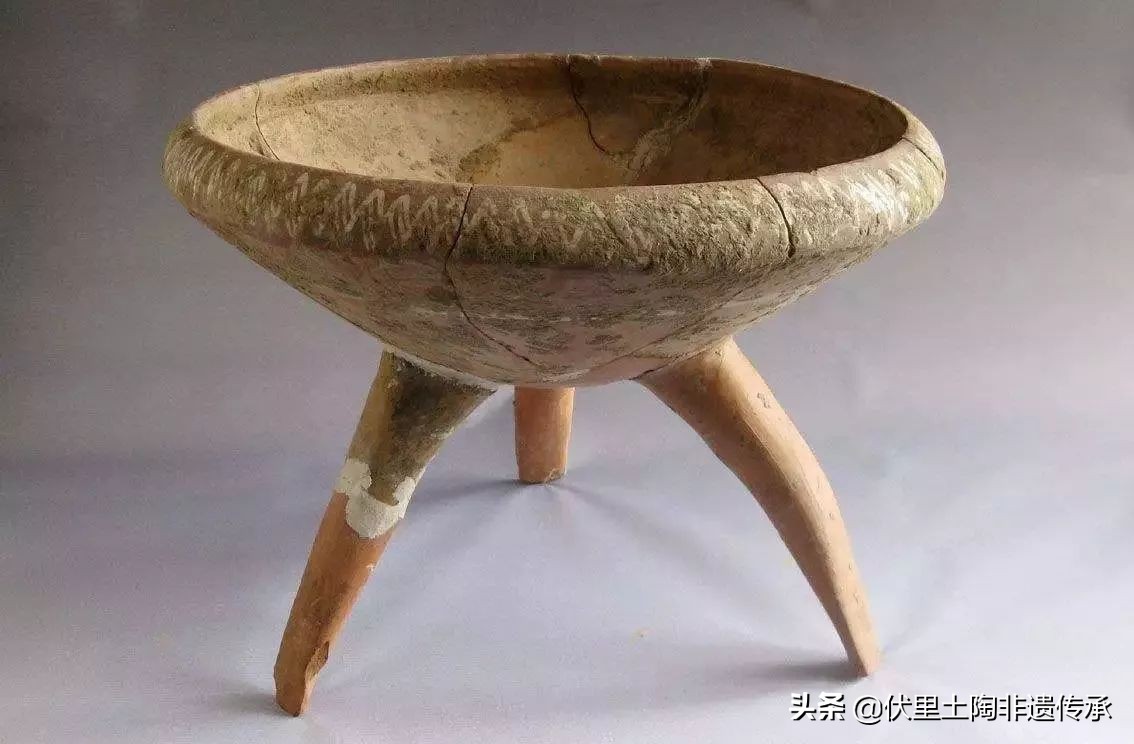 歌颂：优秀的非遗之花——伏里土陶