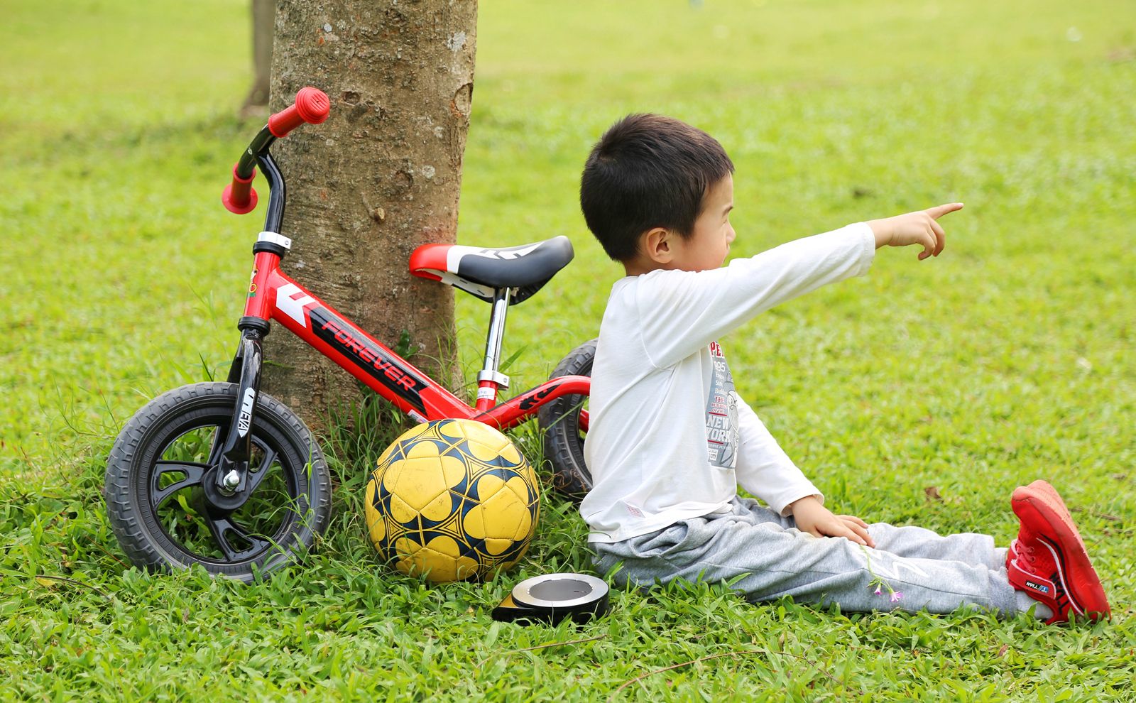 坚果微果i6有高清接口吗,坚果微果i6投影太暗