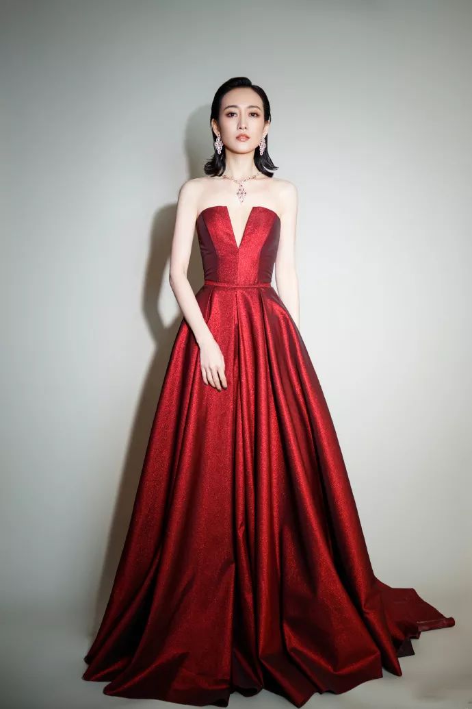 王鸥惊艳瞬间,王鸥出场惊呆全场视频