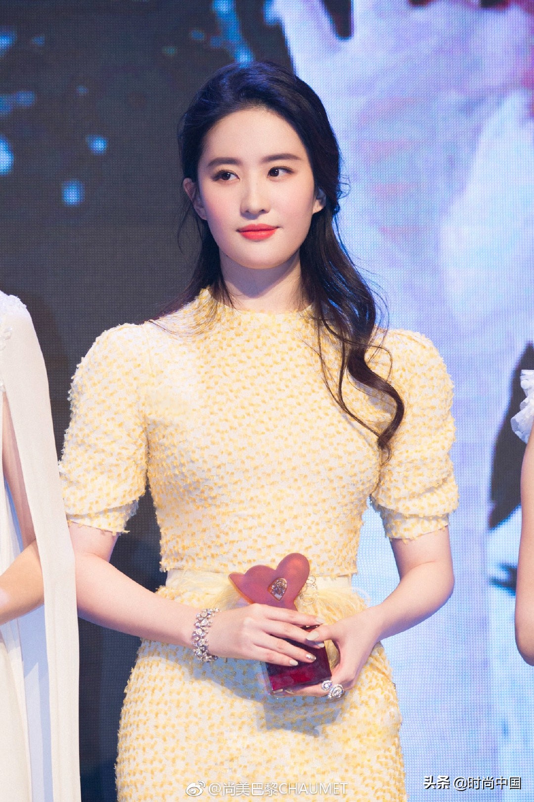 刘亦菲飘花手镯,刘亦菲同款手镯