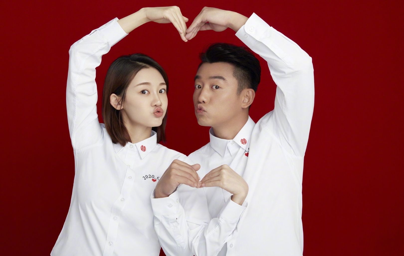 郑恺苗苗秀恩爱相敬如宾,郑恺苗苗恩爱秀甜到心里