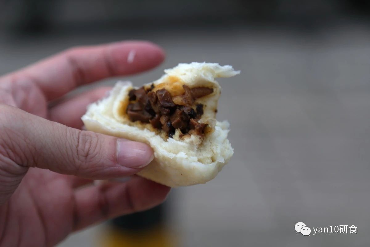 昆明滇池美食推荐菌火锅,滇池边菌子火锅