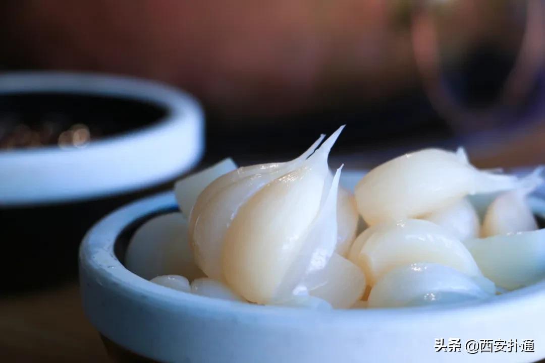 西安城墙下的铜火锅,西安城墙底下的羊肉泡馍