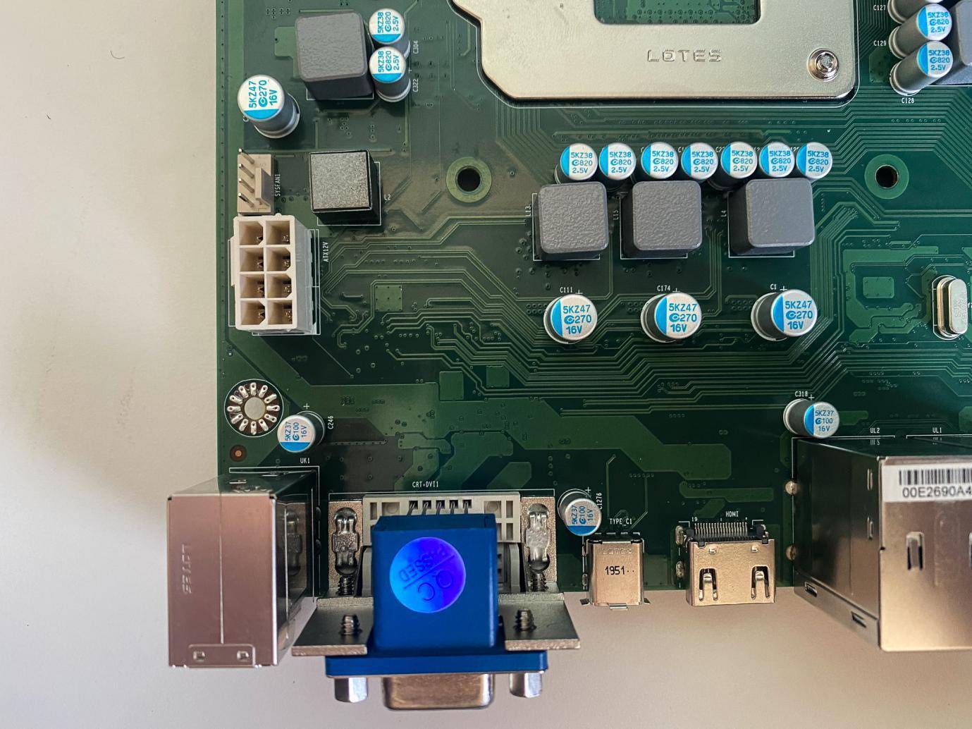 cpu安装在主板上还能拿下来吗,电脑换了主板和cpu需要重装系统吗