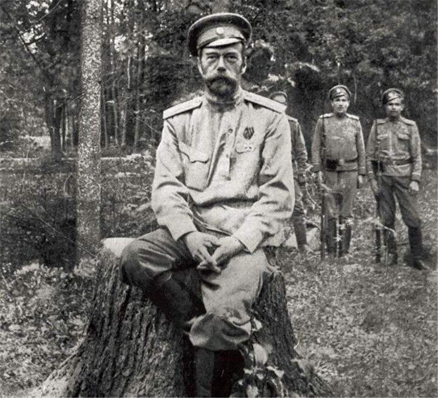 末代沙皇尼古拉二世图片,末代沙皇尼古拉二世谁杀的