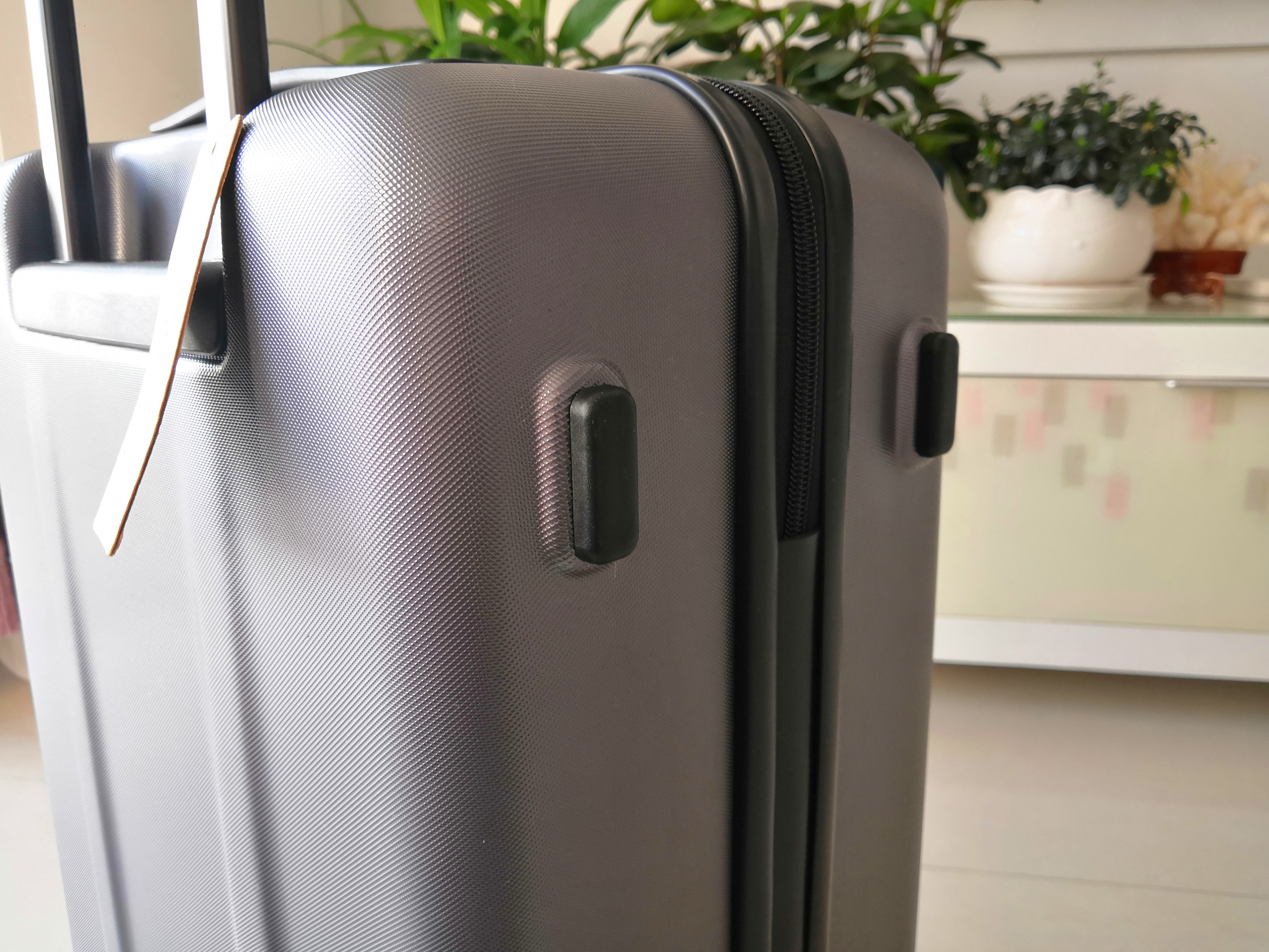 小米90分旅行箱最开始宣传,小米行李箱和90分旅行箱哪个更好