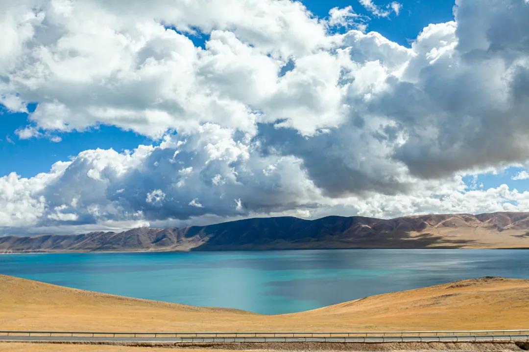 “世纪之问”中美如何解答，习*平近**给出了答案