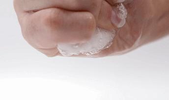 脸上细纹干纹皱纹怎么遮盖,细纹和皱纹怎么治疗