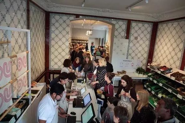 德国俩姑娘开了一杂货铺：零污染，不包装，回归食物本质，超火爆