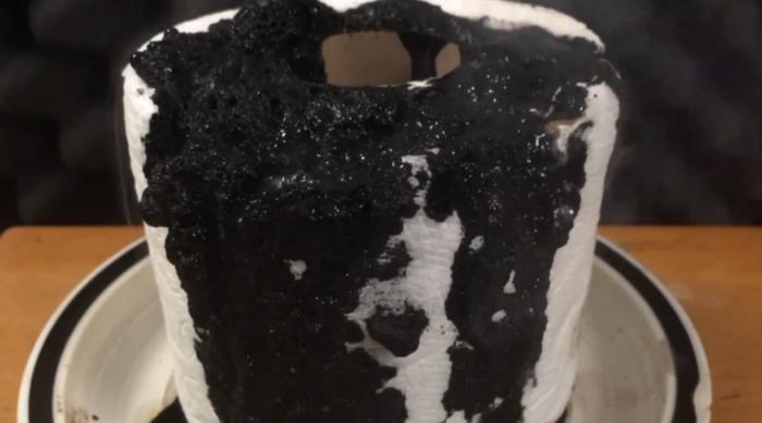 皮肤碰到浓硫酸应该涂什么溶液,皮肤接触硫酸后的正确处理办法