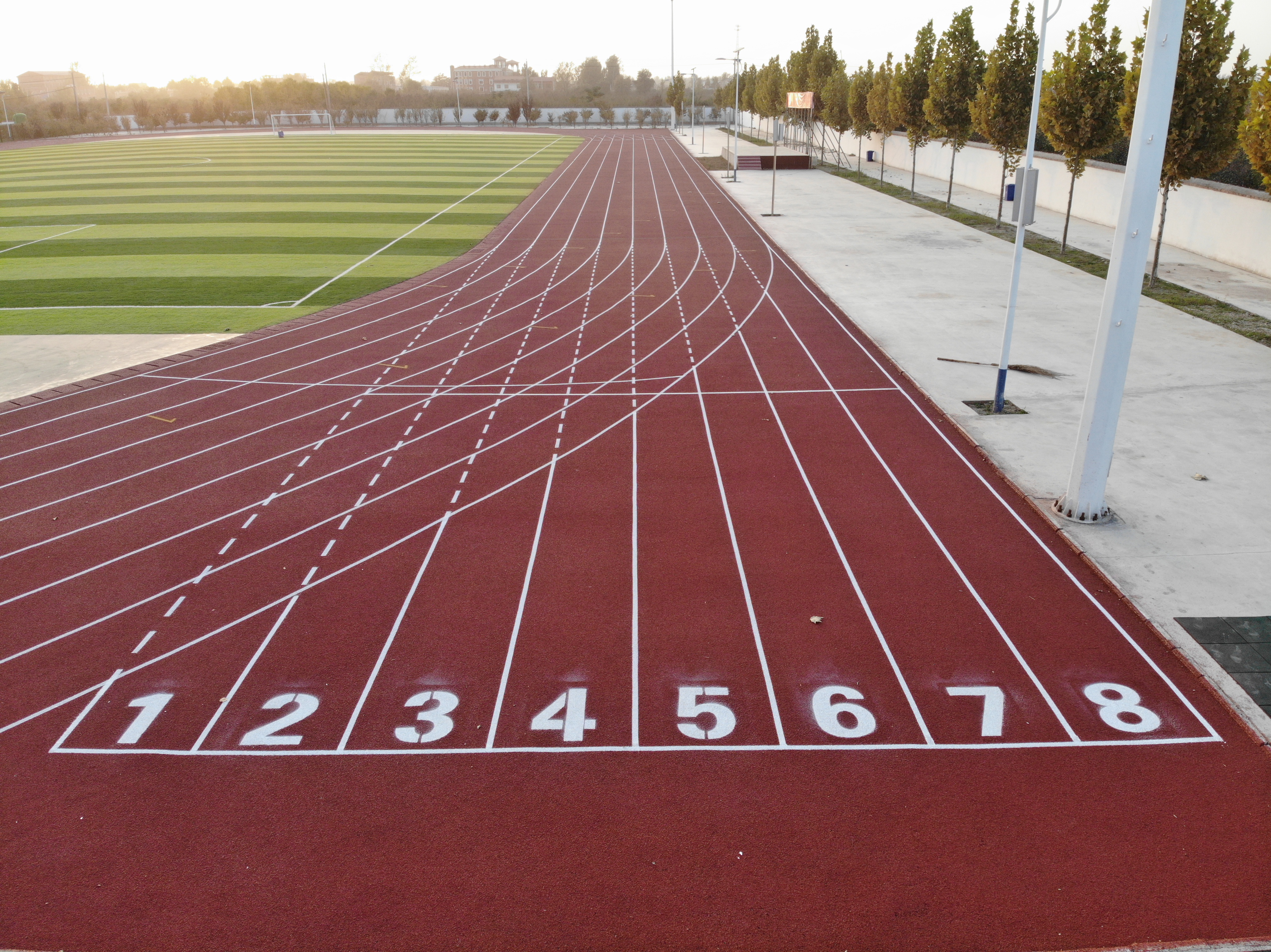 又是别人家的学校,又是别人的大学