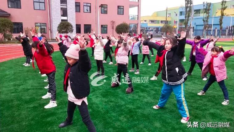 7块钱上8门课！各位家长，这个“便宜”占不占？