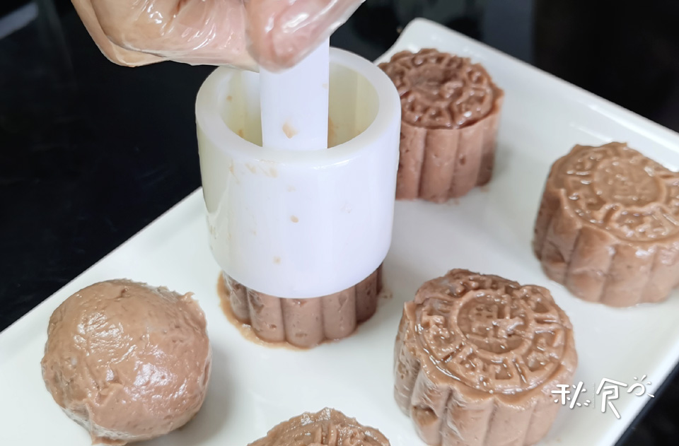 绿豆糕的家常做法无油无糖无奶,绿豆糕最家常的做法香甜细腻