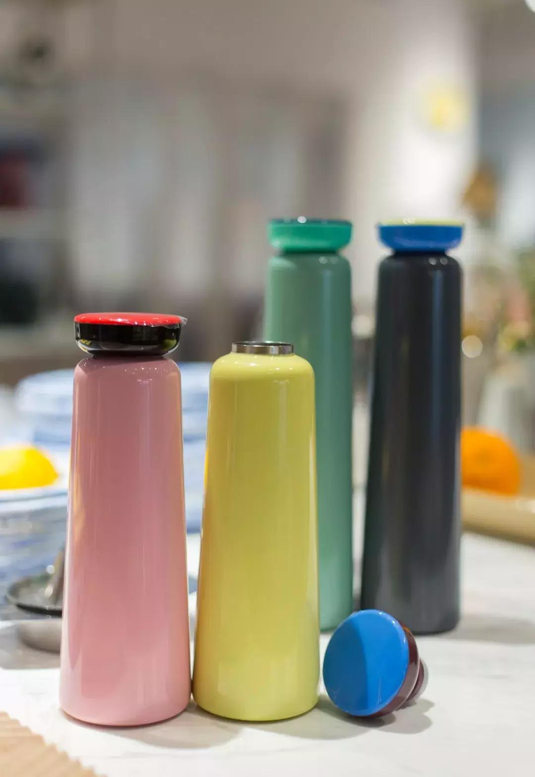 HAY,也许你根本不要那么多,一个微笑的弧线就够了