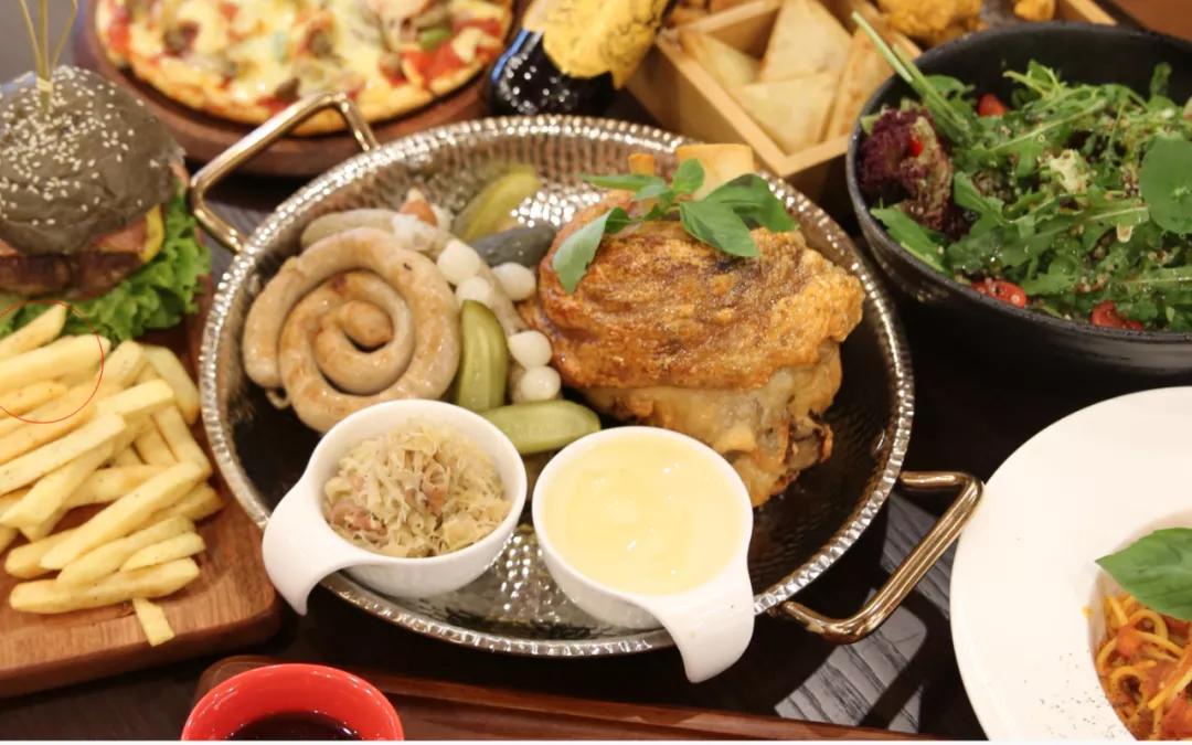 新店实探！通州西餐厅，德式烤猪肘，罕见大露台，20多款精酿啤酒