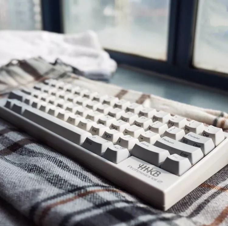 刚认识的女朋友情人节送什么礼物,情人节送四十多岁女朋友什么礼物