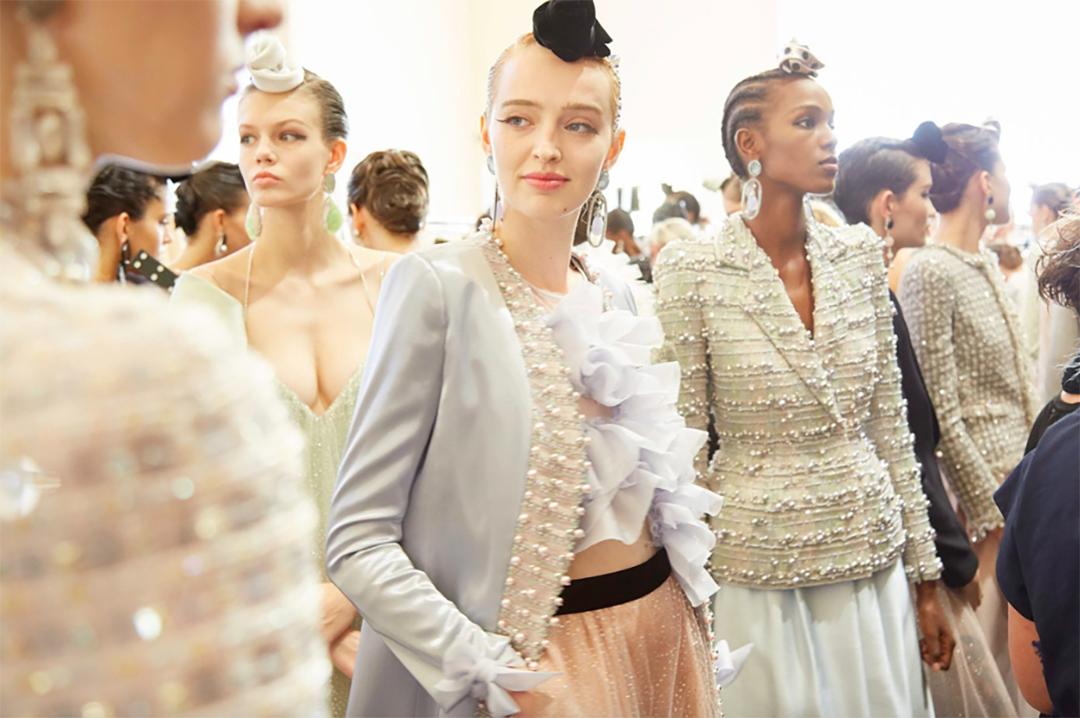 优雅不是炫耀,阿玛尼高定装