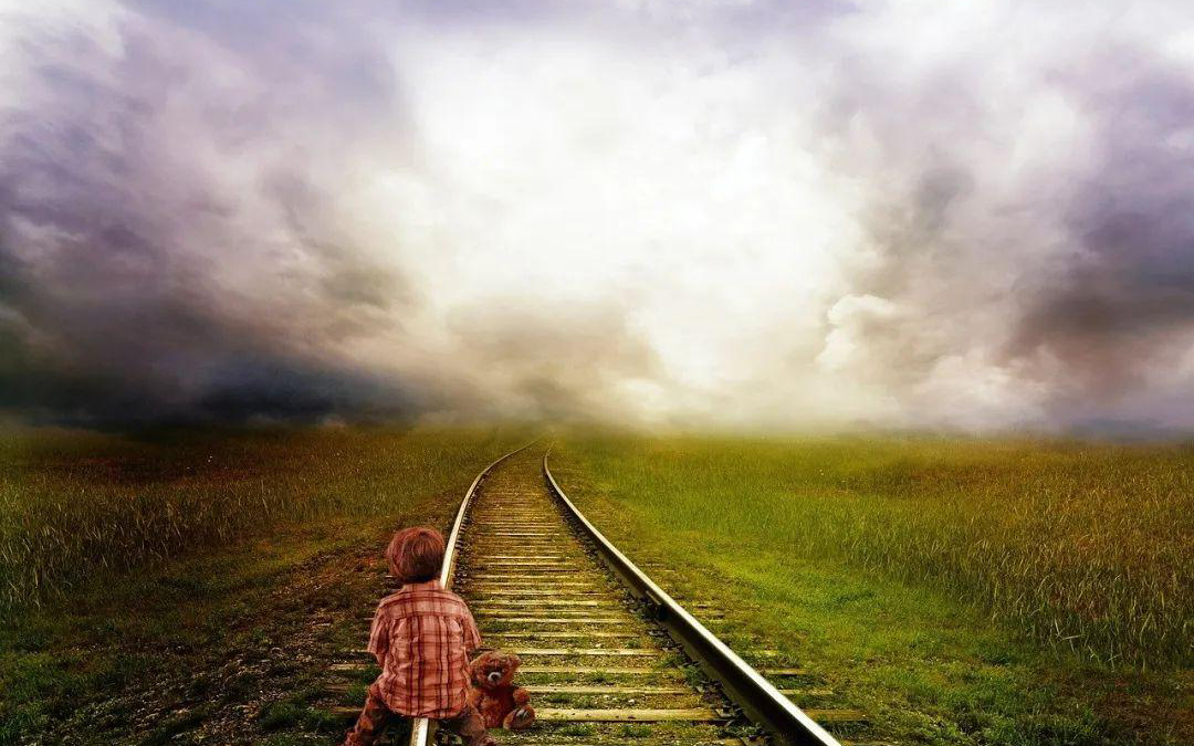 圈子不同不必强融的意思,不同圈子的人不必强融