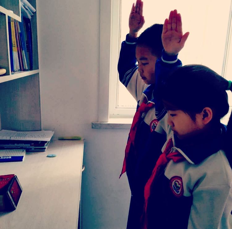 缅怀先烈传承红色基因活动过程,开展红色教育传承红色基因的通知