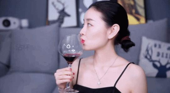 戚薇美妆好物,戚薇不愧是资深美妆博主