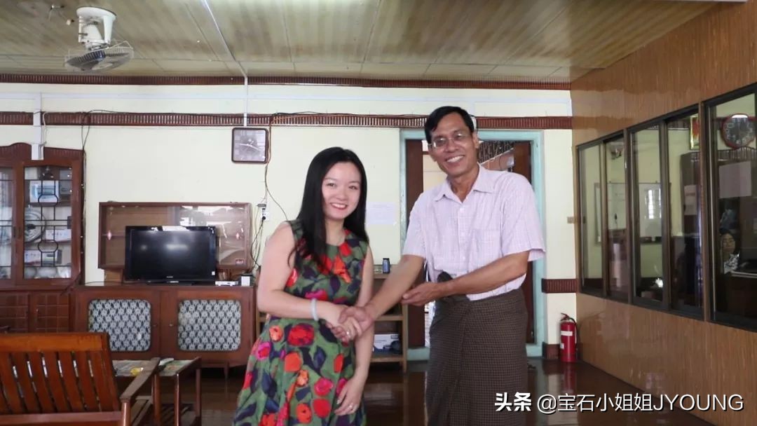 南洋珍珠金珠,妖紫珍珠和南洋金珠哪个好