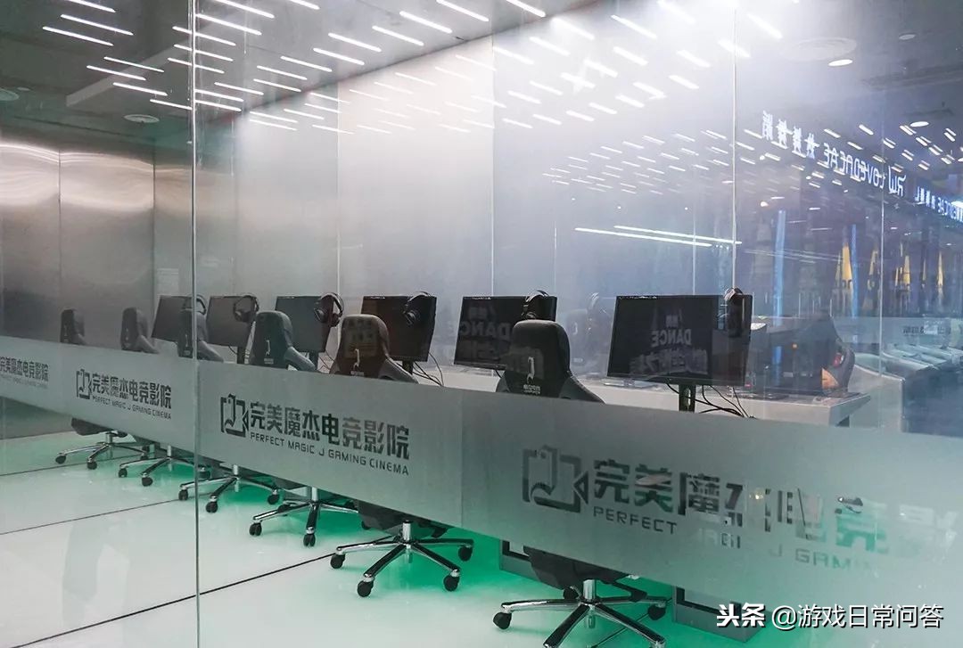 体验中国最贵的网吧,中国最贵的网吧多少钱一小时