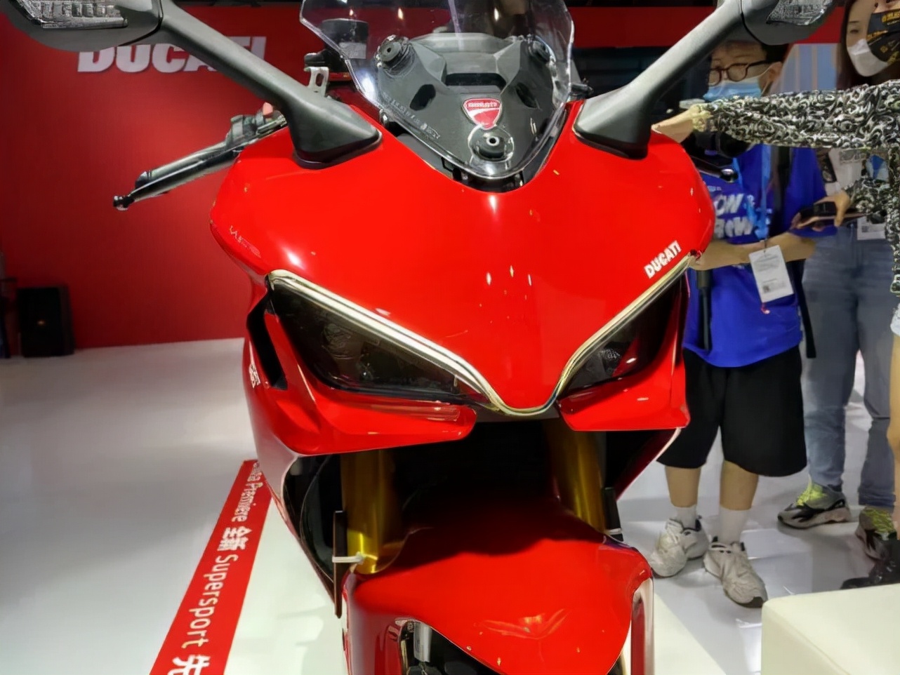 杜卡迪鸰速950现在什么价格,杜卡迪950s鸰速摩旅