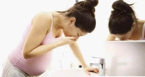 怀孕30周突然胎停是什么原因,怀孕突然停胎孕妇有什么反应