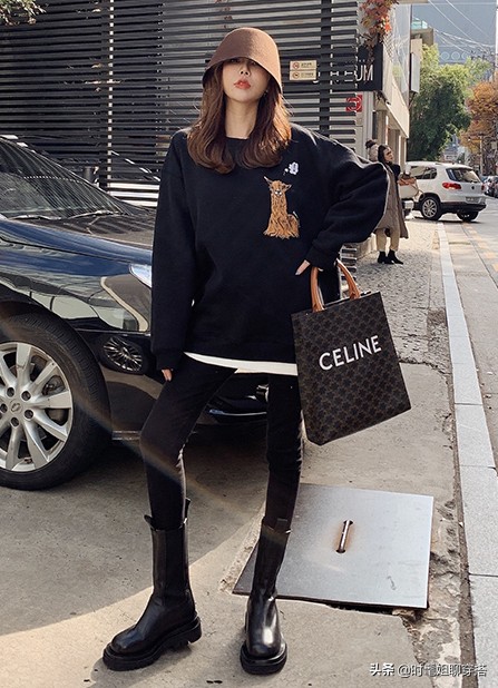 冬天穿加绒牛仔裤好看还是不加绒,冬季加绒牛仔裤修饰腿型推荐