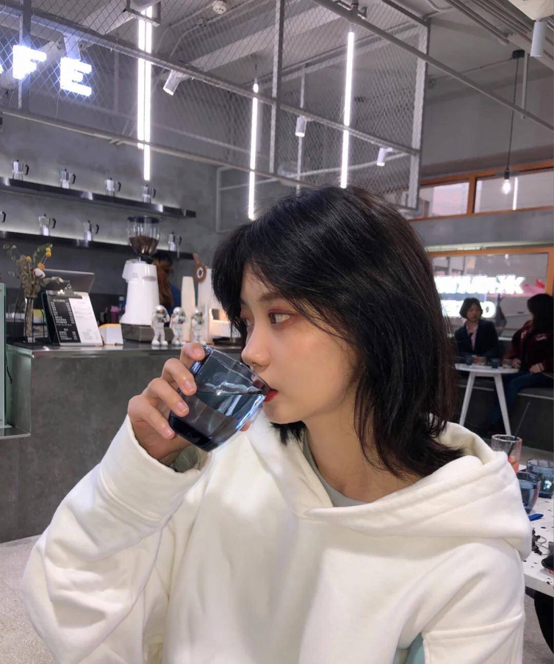 怎样根据脸型选择合适的发型,了解你的脸型选择合适的发型