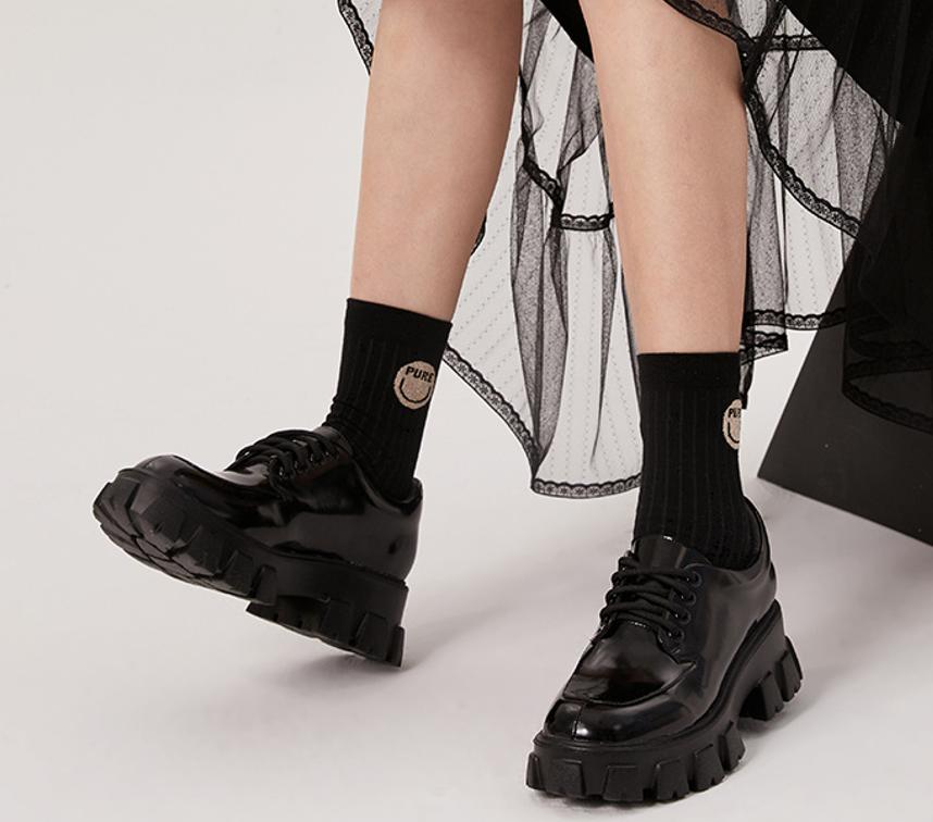 热风小皮鞋，酷感风格，让你又A又飒