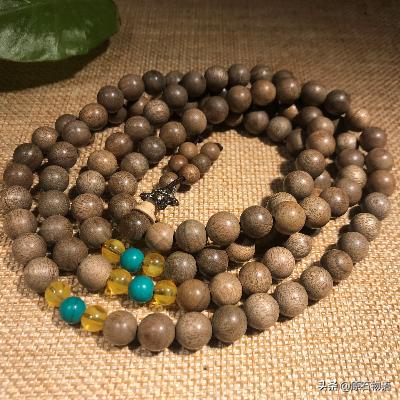 盛世收藏乱世金,文玩核桃与金丝楠高位崩盘。