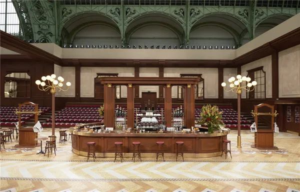 颠覆传统设计的时装秀,让你惊艳的时装秀场布置