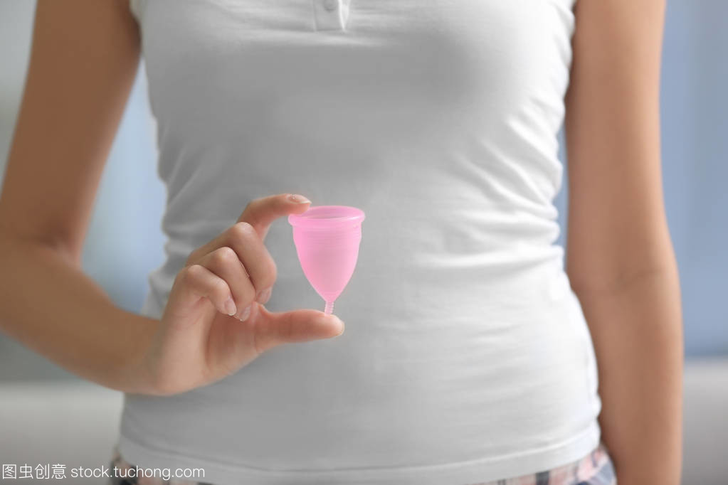 选对卫生巾轻轻松松度过经期,经期量多用什么卫生巾好