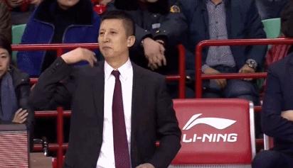 尤纳斯评价赵继伟,亚洲第一控卫郭艾伦展现精彩球技