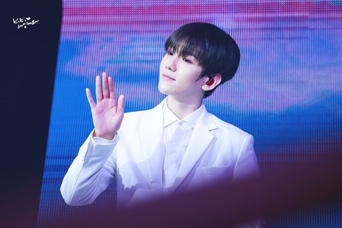 演唱会现场边伯贤遇到的理想型,边伯贤最近舞台