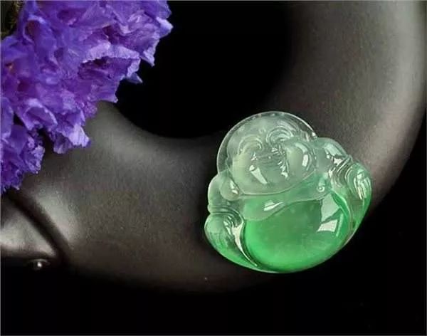 体弱多病的人应该戴什么护身符,从出生就戴的护身符