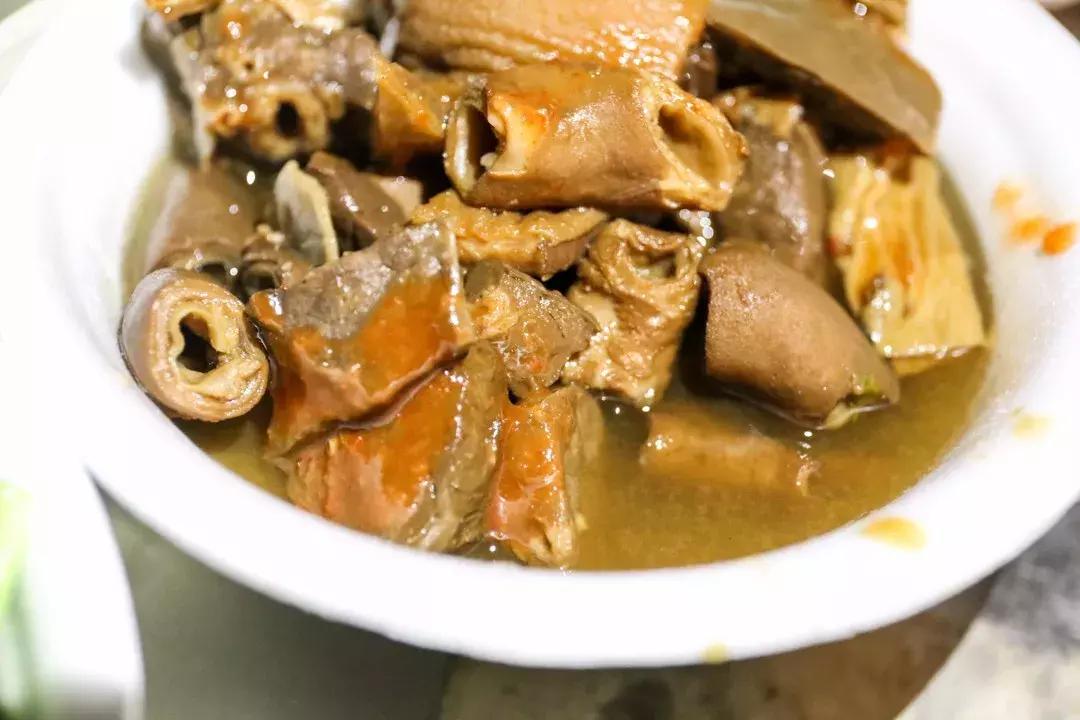 只开两三个小时的店,广州正宗老牌牛杂店