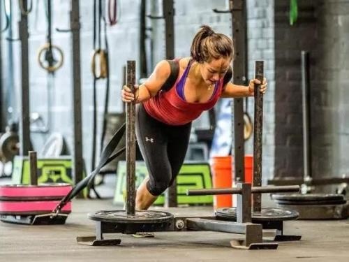 练人鱼线马甲线腹肌用这9个动作,女士健身练腹肌马甲线人鱼线